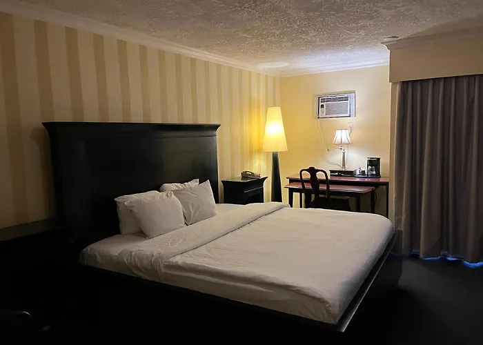 Island Travel Inn