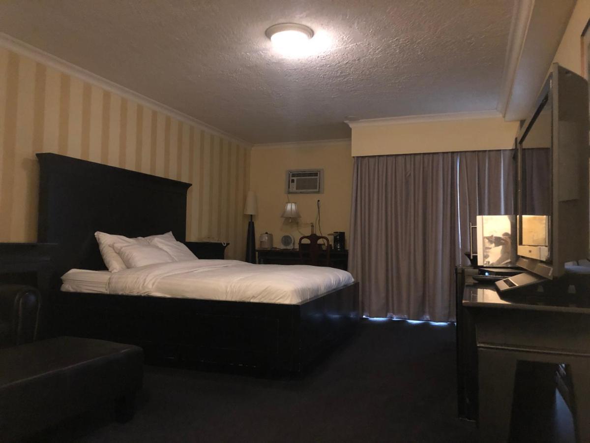 Hotel Island Travel Victoria