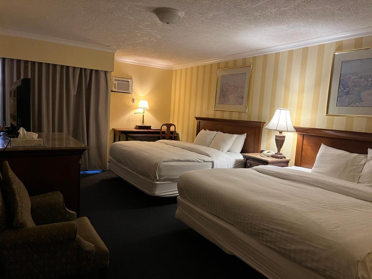 Hotel Island Travel Victoria